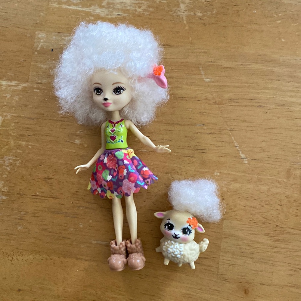 💕 Preloved Mattel Enchantimals   Doll Set